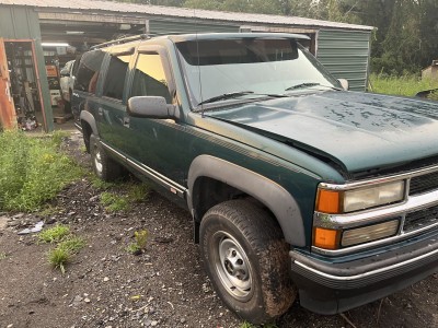 CJ Auto Parts LLC