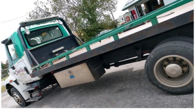 Chuck's Towing