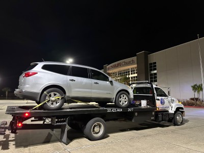 G & J Towing