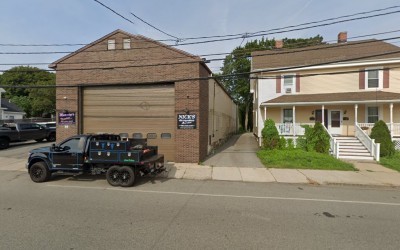 Tom's Auto Body