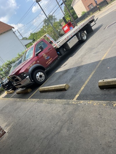 Ant's Towing LLC