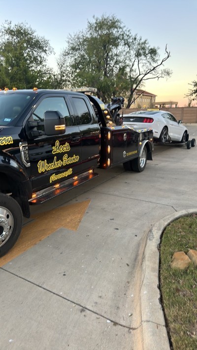Lee's Wrecker Service