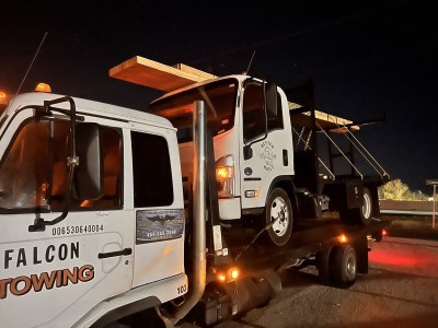 Falcon Towing