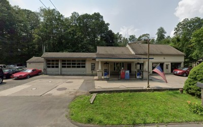 Pine Tree Garage