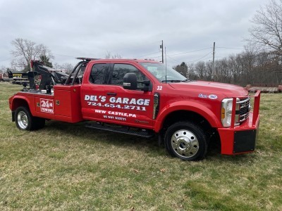 Del's Garage & Towing