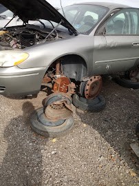 Paul's Auto Yard