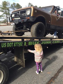 Roadrunner Towing- We Buy Junk Cars