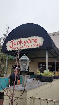 Junkyard Cafe