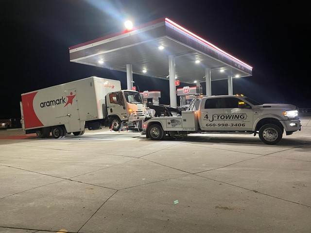4Js Towing & Recovery
