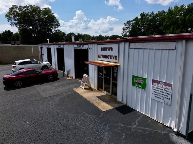 Smith's Automotive & Wrecker