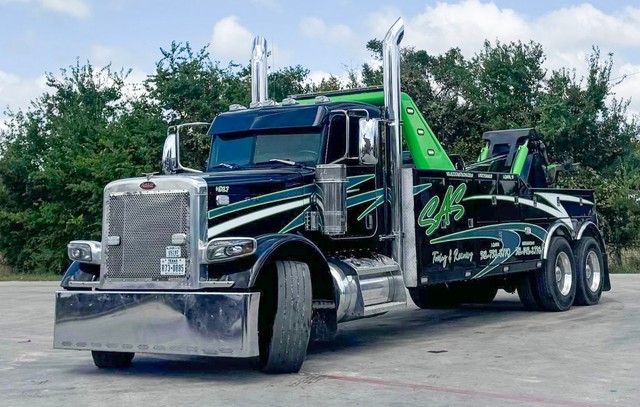 SAS Towing Lometa LLC