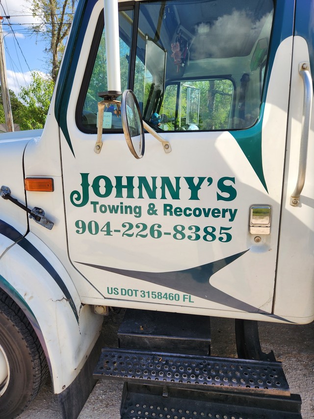 Johnny's Auto Towing and Recovery - Keystone Heights