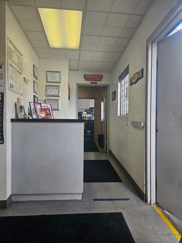 Rock Long's Automotive