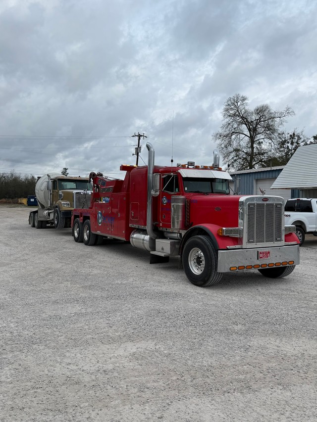Decker Towing, LLC