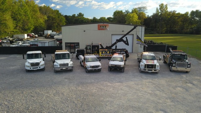 TNT Automotive & Towing