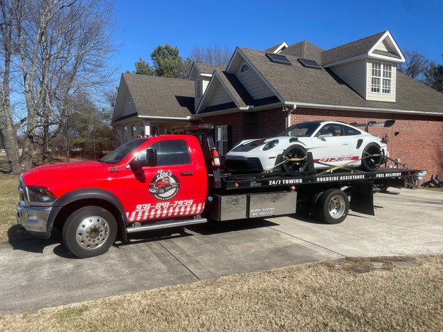 Joe’s Towing & Transport