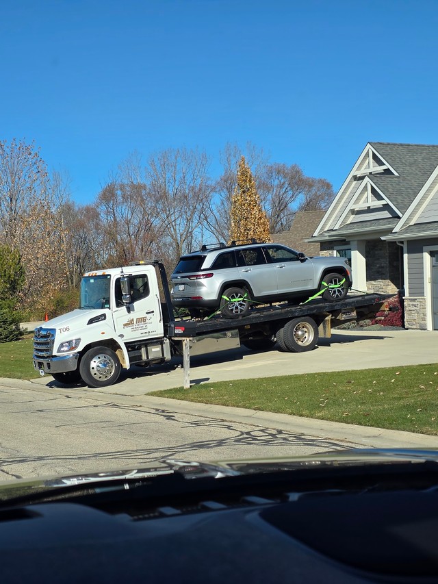MG TOWING & RECOVERY 24/7