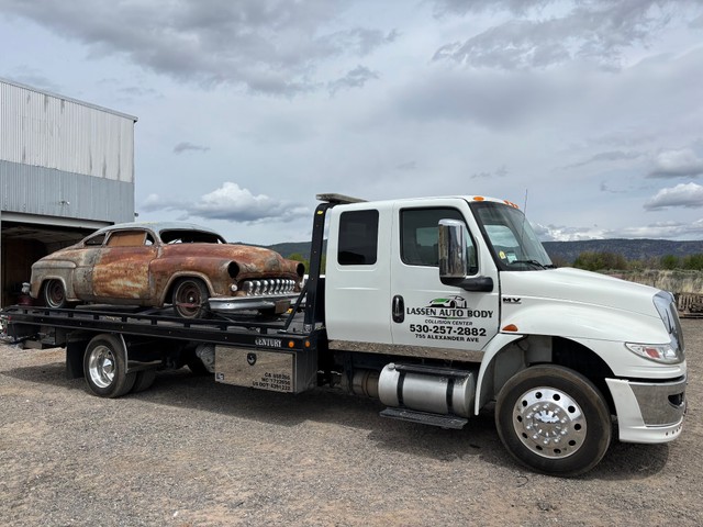 Lassen Auto Body & Towing