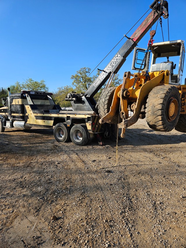 Towing & Roadside Assistance Semis & Cars