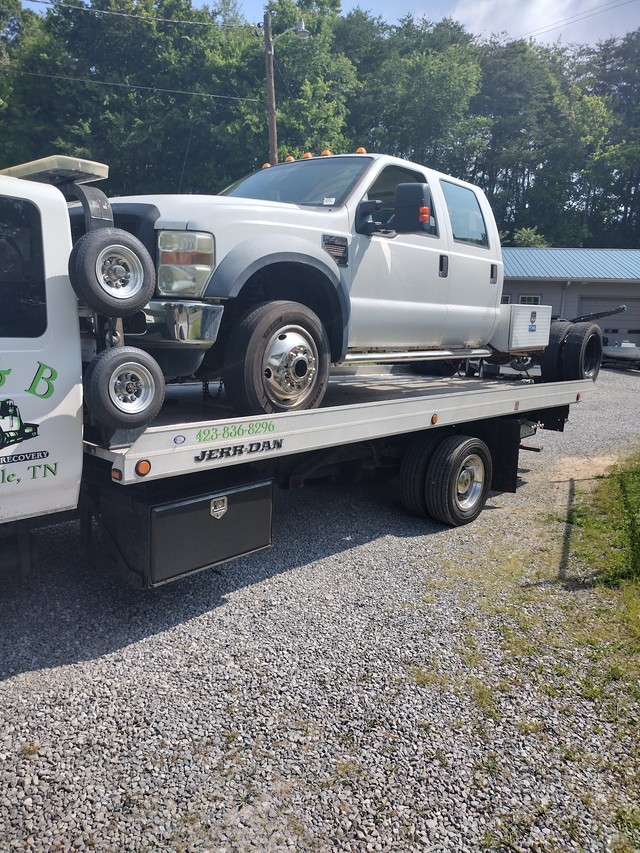 H&B Towing