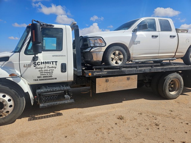 Schmitt Towing & Trucking