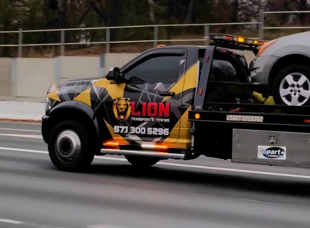 LION TRANSPORT & TOWING