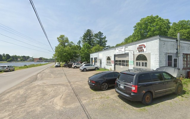 Riverside Auto