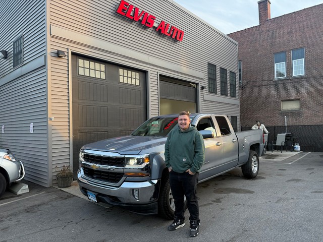 Elvis Auto