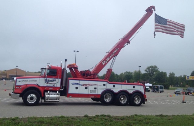 Peterson's Towing