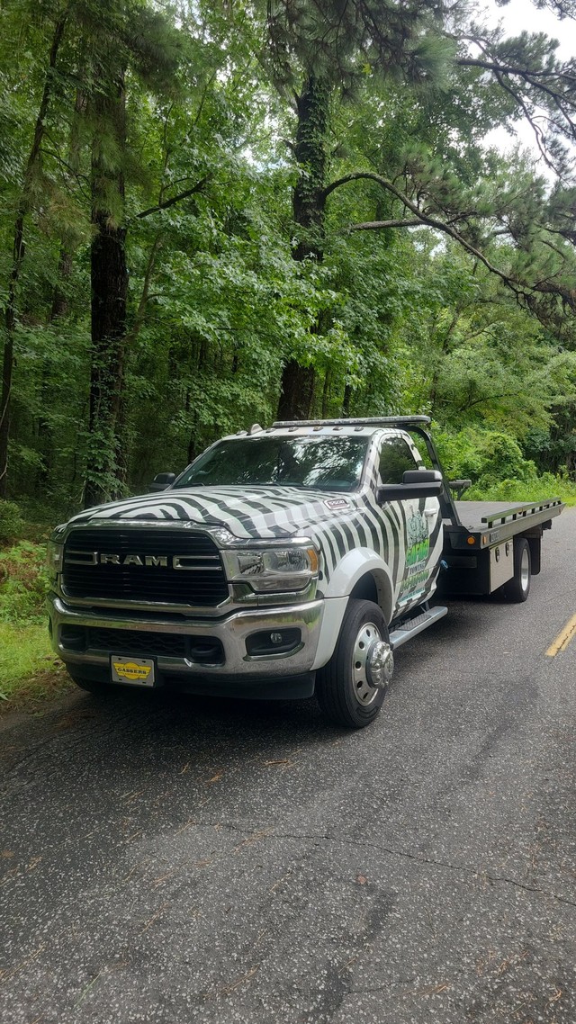 Safari Towing & Recovery