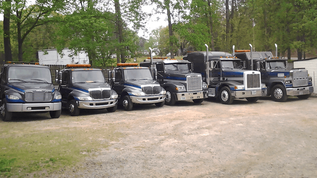 Dixie 24/7 Wrecker Service