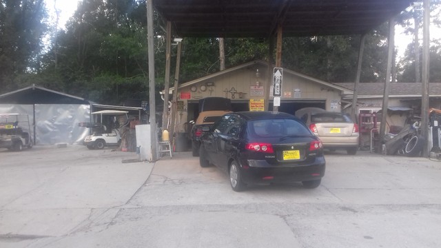 Johnson 's Auto Tire & Tow LLC