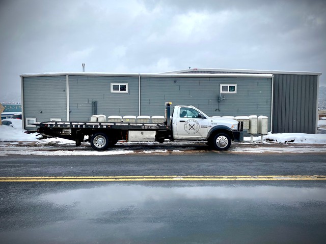 Bob's Towing and Collision
