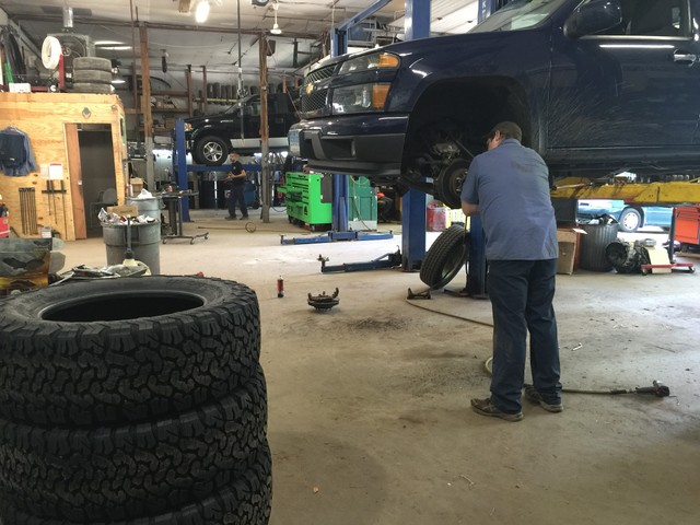 Hall's Garage (Auto Repair & Service)