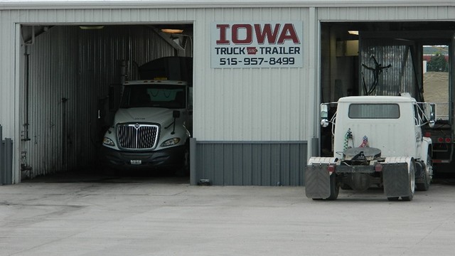 Iowa Truck and Trailer