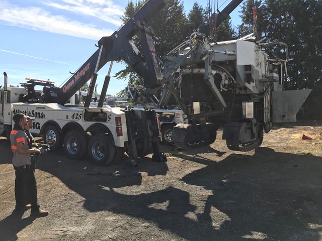Gene Meyer's Towing
