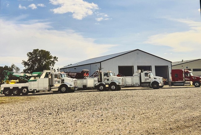 1st Class Wrecker Service LLC
