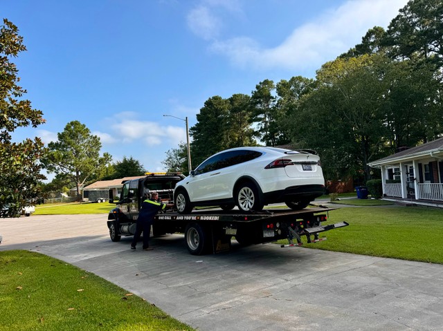 Gray's Towing