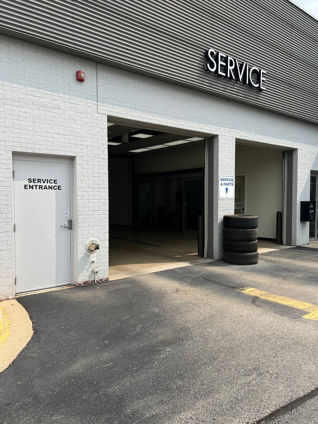 Napleton Lincoln of Schaumburg Service Center