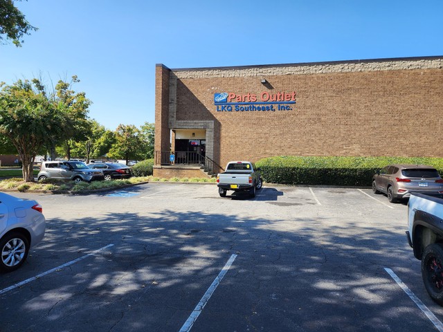 LKQ Wholesale Parts Outlet – Doraville