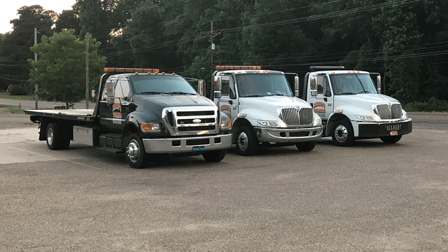 Kennys Towing
