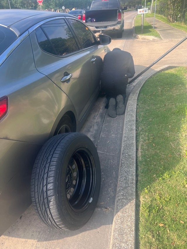 RJC ROADSIDE LLC