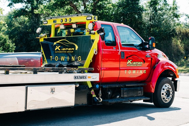 Kiefer Towing & Collision