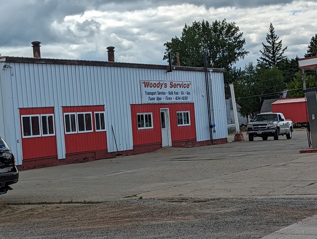 Woody's Service