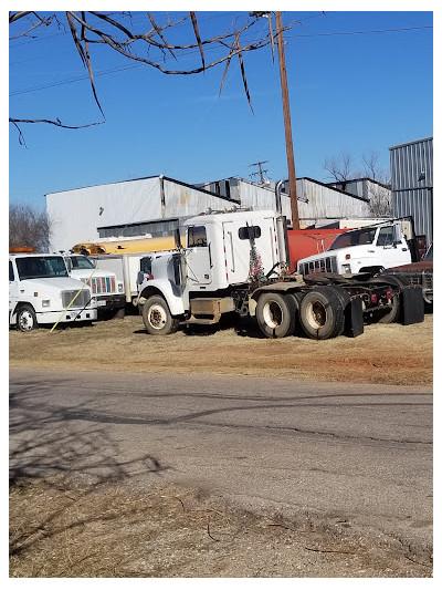 Robertson Equipment & Salvage