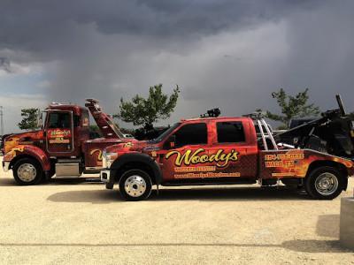 Woody's Wrecker Service