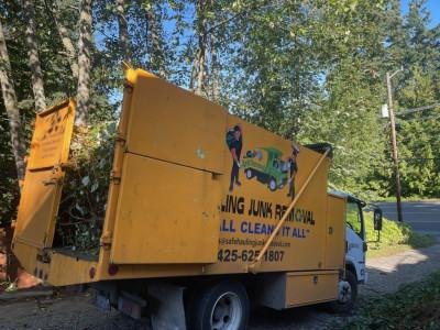Safe Hauling junk removal
