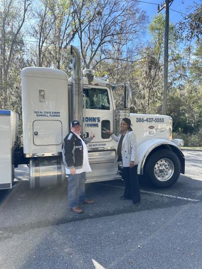John's Towing