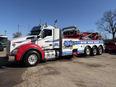 S & R Towing, Clarksville, Indiana