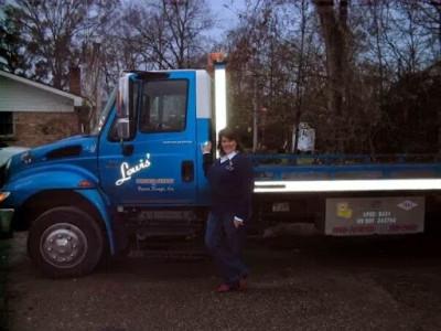 Lewis' Wrecker Service Inc